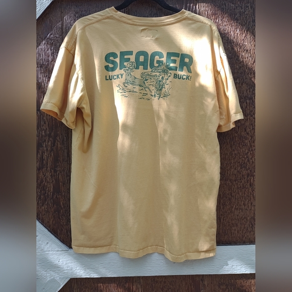 Seager Lucky Buck Deer Car Graphic T Shirt Yellow Mens XL - Picture 1 of 4